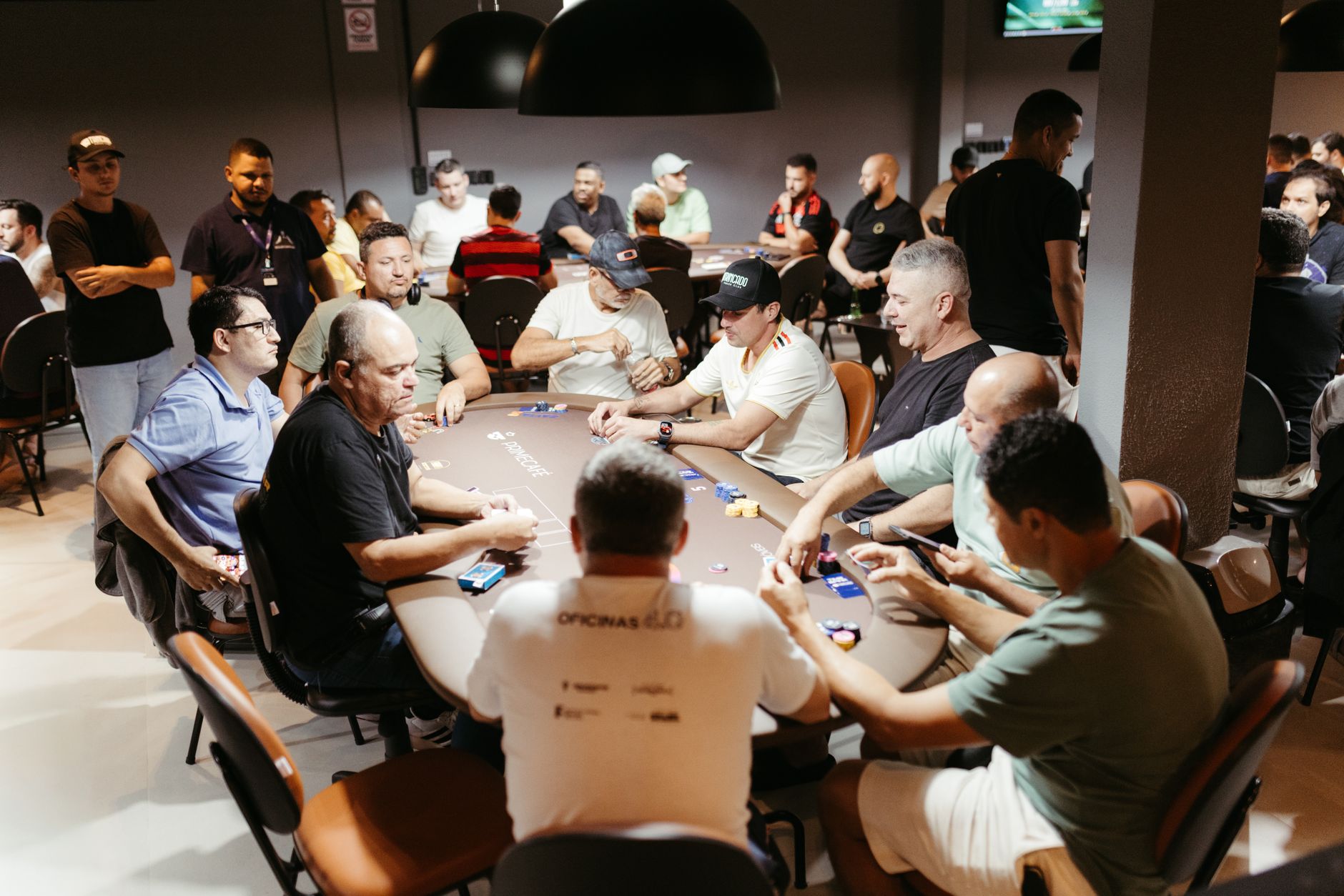 WSOP主赛事奖金池分配规则解析：从冠军到钱圈的阶梯结构（要点图解）